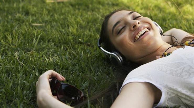 How Hearing Aids Affect The Ability To Listen To Music