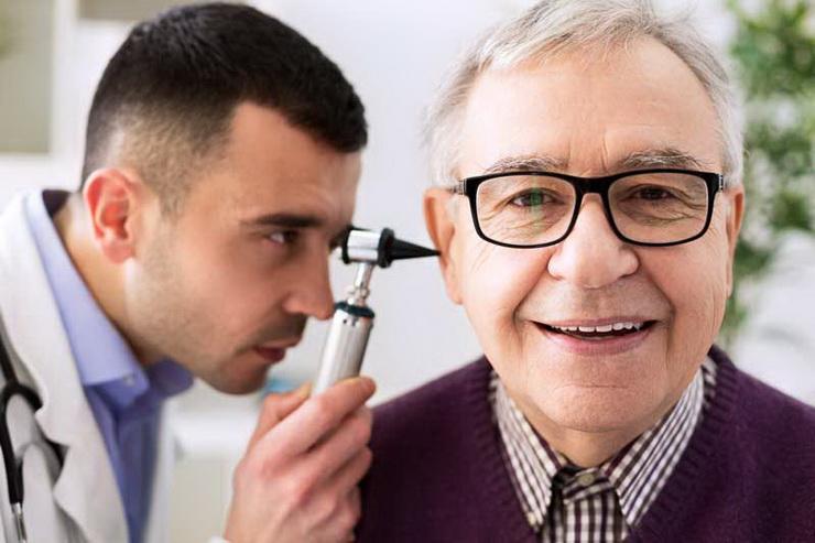 Understanding Why 2 Hearing Aids Are Better Than 1